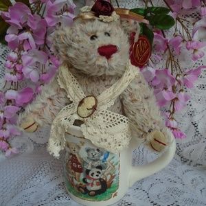 2002, 100th Anniversary of the Teddy Bear Mug/Bear